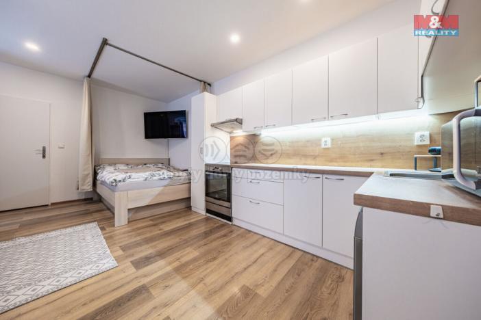 Prodej bytu 2+kk, Bělá pod Bezdězem, Masarykovo náměstí, 54 m2
