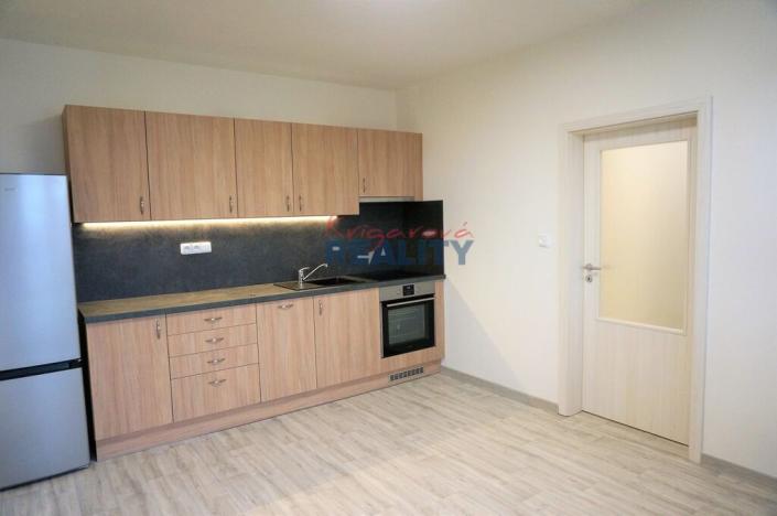 Pronájem bytu 2+kk, České Budějovice, Bezdrevská, 48 m2