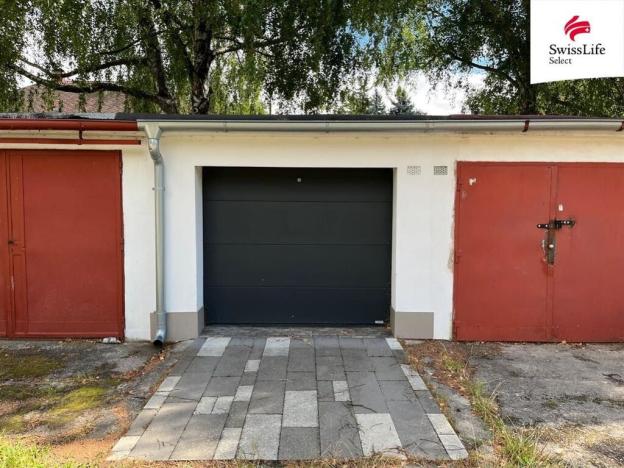 Pronájem garáže, Chrudim, Víta Nejedlého, 18 m2