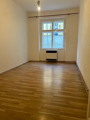Pronájem bytu 2+kk, Praha - Žižkov, Žerotínova, 44 m2