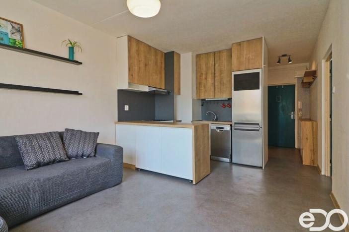 Pronájem bytu 2+kk, Pardubice, nábřeží Závodu míru, 40 m2