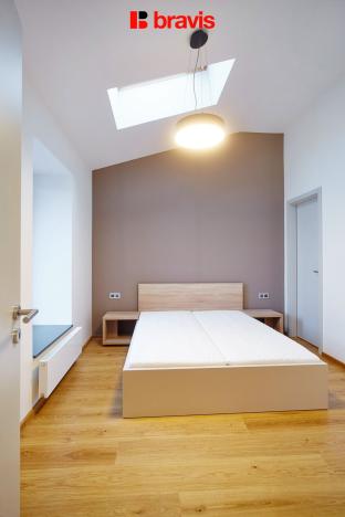 Pronájem bytu 2+kk, Brno, Jakubská, 69 m2