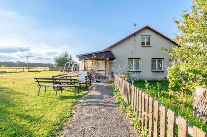 Prodej pozemku pro bydlení, Lučina, 2139 m2