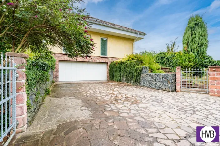 Prodej vícegeneračního domu, Podolanka, Pod Strání, 333 m2