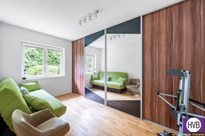 Prodej vícegeneračního domu, Podolanka, Pod Strání, 333 m2