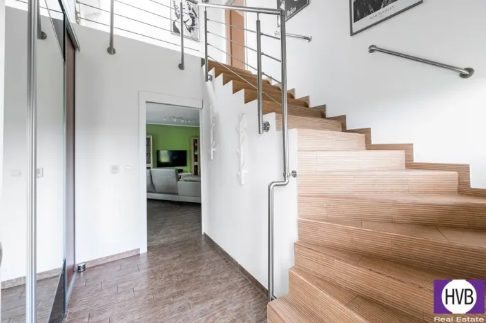 Prodej vícegeneračního domu, Podolanka, Pod Strání, 333 m2