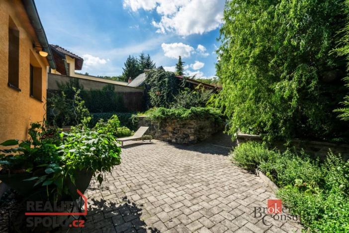 Prodej rodinného domu, Brno - Žebětín, Akátová, 222 m2