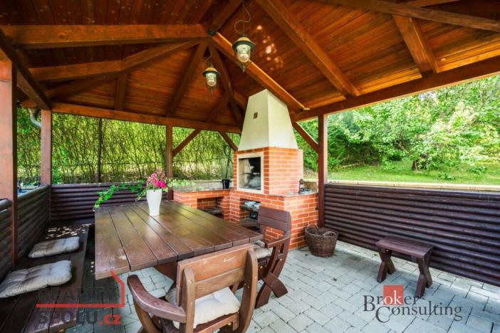 Prodej rodinného domu, Brno - Žebětín, Akátová, 222 m2