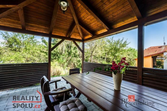 Prodej rodinného domu, Brno - Žebětín, Akátová, 222 m2