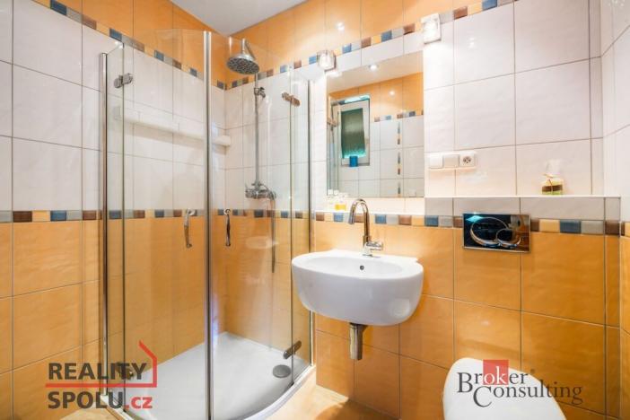 Prodej rodinného domu, Brno - Žebětín, Akátová, 222 m2