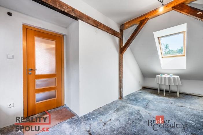 Prodej rodinného domu, Brno - Žebětín, Akátová, 222 m2