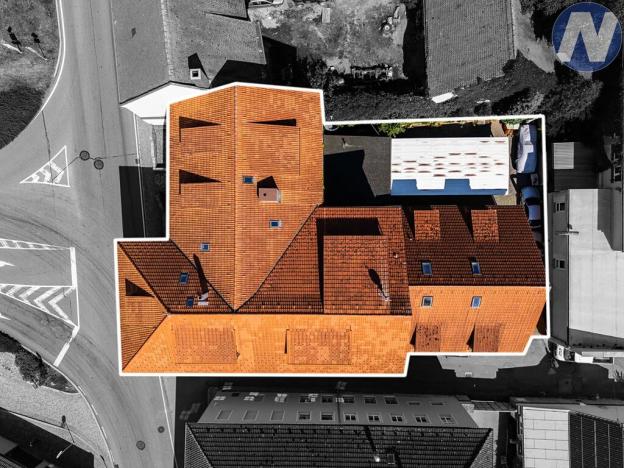 Prodej komerční nemovitosti, Husinec, Komenského, 1500 m2