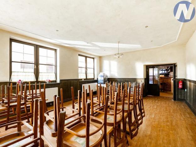 Prodej komerční nemovitosti, Husinec, Komenského, 1500 m2