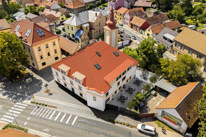 Prodej činžovního domu, Sadská, Palackého nám., 549 m2