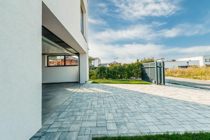 Prodej rodinného domu, Chýně, 182 m2