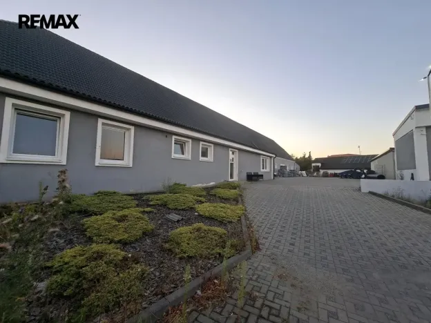 Prodej výrobních prostor, Tavíkovice, 4653 m2