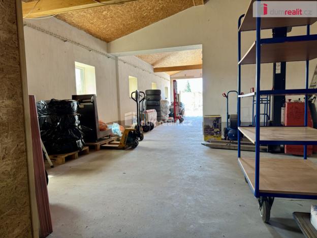 Prodej kanceláře, Pravčice, 840 m2