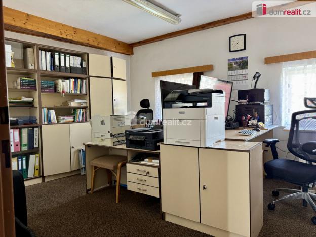 Prodej kanceláře, Pravčice, 840 m2