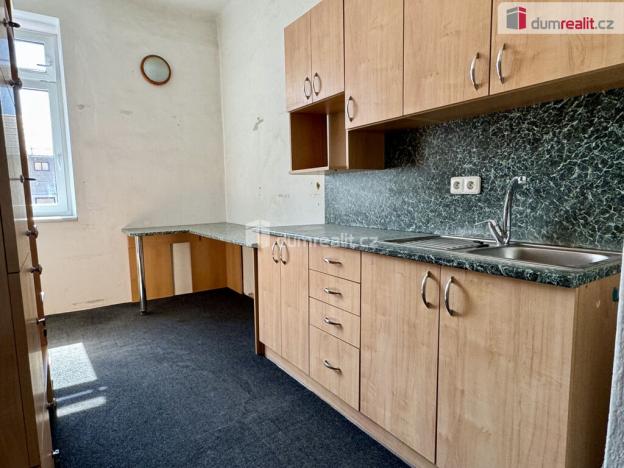 Prodej kanceláře, Pravčice, 840 m2