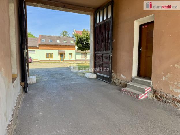 Prodej kanceláře, Pravčice, 840 m2