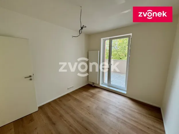 Pronájem kanceláře, Zlín, Nad Stráněmi, 72 m2