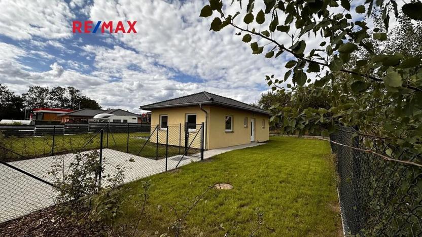 Pronájem rodinného domu, Stochov, Krátká, 88 m2