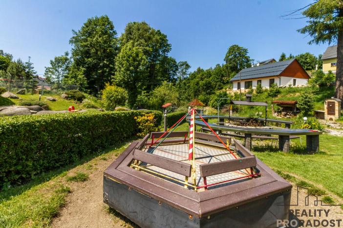 Prodej ubytování, Nová Ves nad Nisou, 975 m2