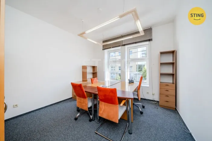 Pronájem kanceláře, Ostrava, Starobělská, 250 m2