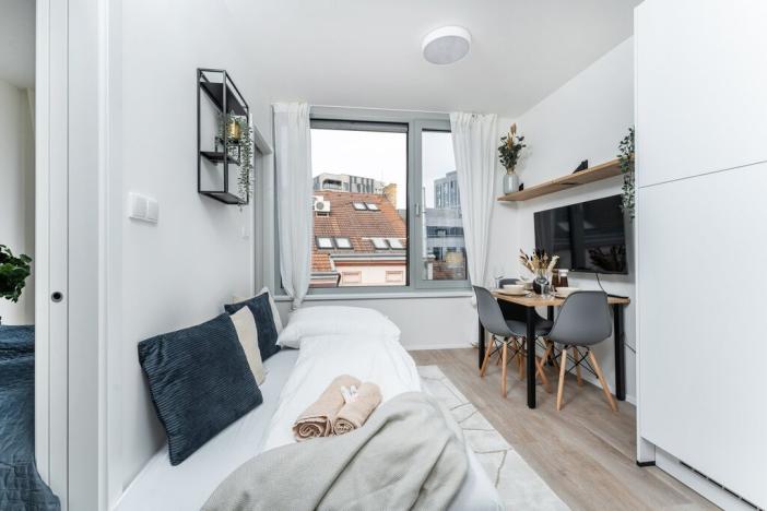 Prodej bytu 1+kk, Praha, Mozartova, 26 m2
