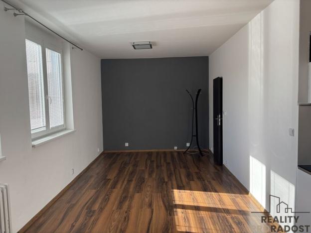 Pronájem bytu 1+kk, Ostrava, 30. dubna, 35 m2