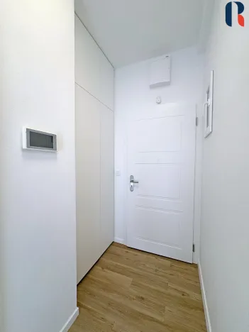 Pronájem bytu 1+kk, Praha - Braník, Branická, 30 m2
