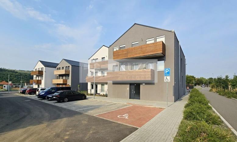 Prodej bytu 2+kk, Hýskov, Nad Sokolovnou, 73 m2