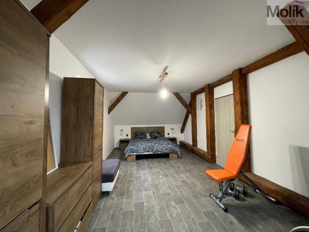 Prodej rodinného domu, Klíny, 180 m2