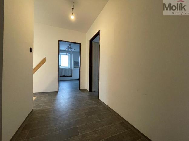 Prodej rodinného domu, Klíny, 180 m2