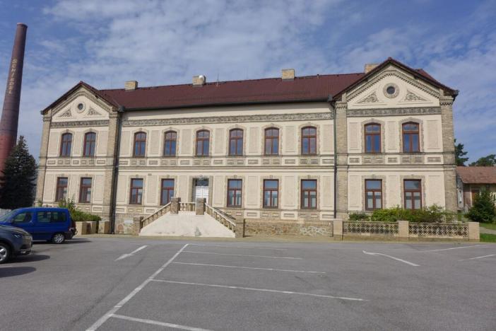 Prodej obchodního prostoru, Zliv, Nádražní, 900 m2