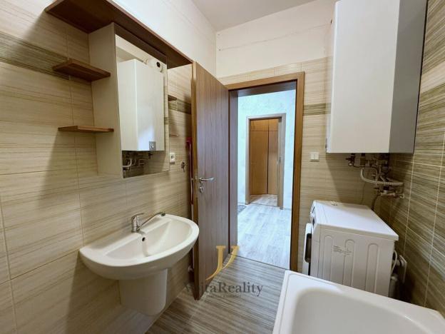 Prodej bytu 2+kk, Olomouc - Neředín, Okružní, 59 m2