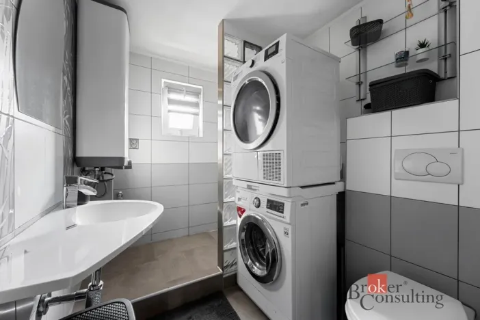 Prodej bytu 2+1, Trutnov - Poříčí, Voletinská, 80 m2