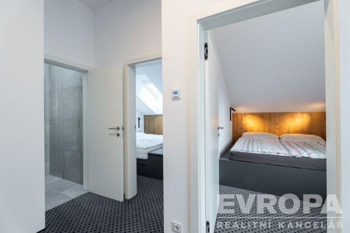 Prodej bytu 3+kk, Špindlerův Mlýn, okres trutnov, 81 m2