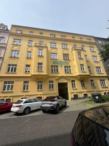 Prodej bytu 2+1, Karlovy Vary, Foersterova, 69 m2