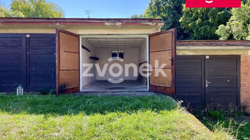 Pronájem garáže, Zlín - Příluky, 17 m2