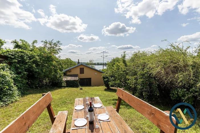 Prodej vinného sklepa, Strachotín, 192 m2