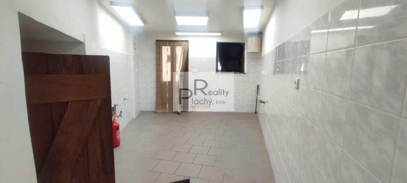 Pronájem obchodního prostoru, Znojmo, 300 m2