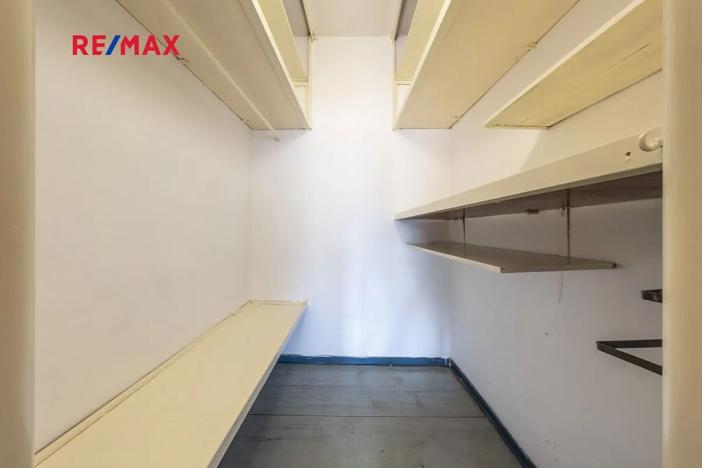 Pronájem bytu 3+1, Praha - Podolí, Jeremenkova, 80 m2