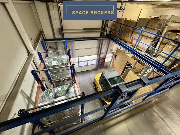 Pronájem skladu, Praha - Hostivař, Radiová, 2107 m2