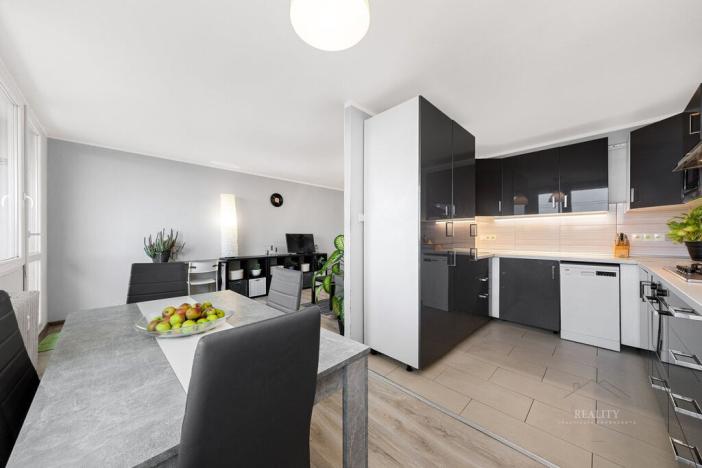 Prodej bytu 3+kk, Praha - Kobylisy, Třeboradická, 68 m2