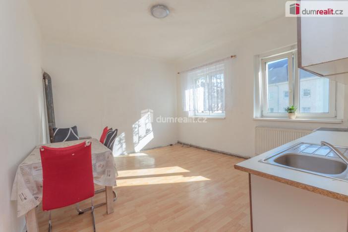 Prodej činžovního domu, Králův Dvůr, 5. května, 360 m2