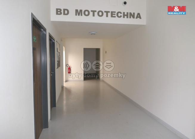 Pronájem garážového stání, Beroun - Beroun-Město, Okružní, 15 m2