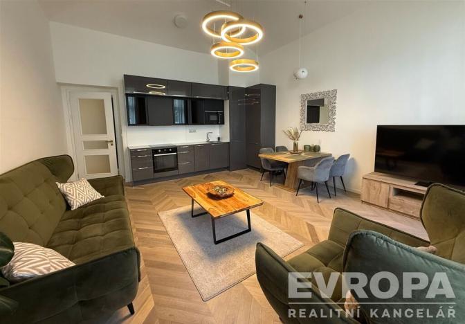 Pronájem bytu 2+kk, Praha - Vinohrady, U Zvonařky, 65 m2
