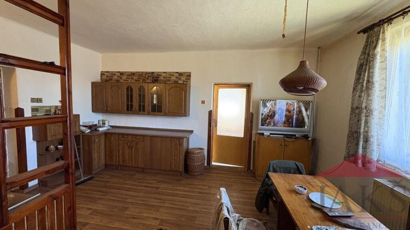 Prodej podílu 3/4 rodinného domu, Žihobce, 85 m2