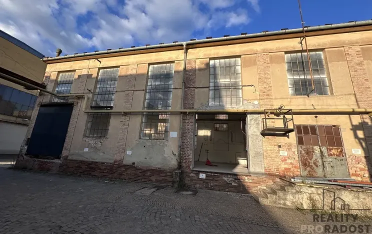 Pronájem skladu, Blansko, 273 m2